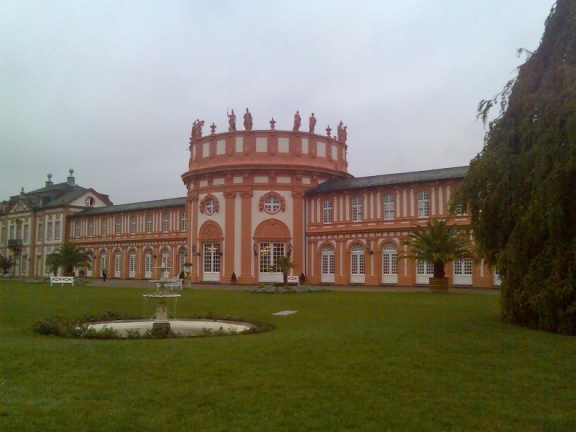 Schloss Biebrich.jpg